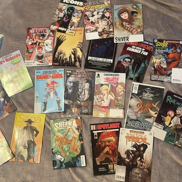 Comic book bundle - Picture 10 of 11